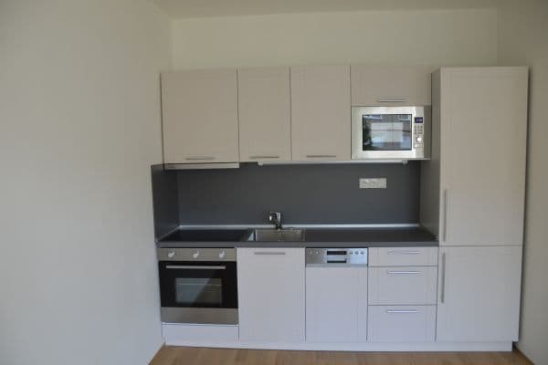 Prenájom bytu 2-izbový 54 m², Hodkovická, Liberec Prenájom bytu 2-izbový 54 m², Hodkovická, Liberec