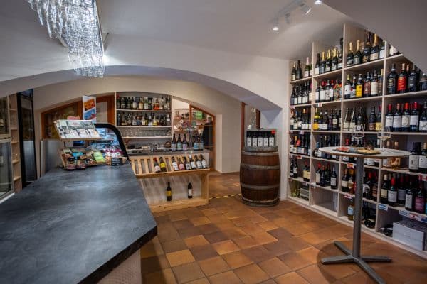 Prenájom nebytového priestoru 280 m², Budečská, Praha Prenájom nebytového priestoru 280 m², Budečská, Praha