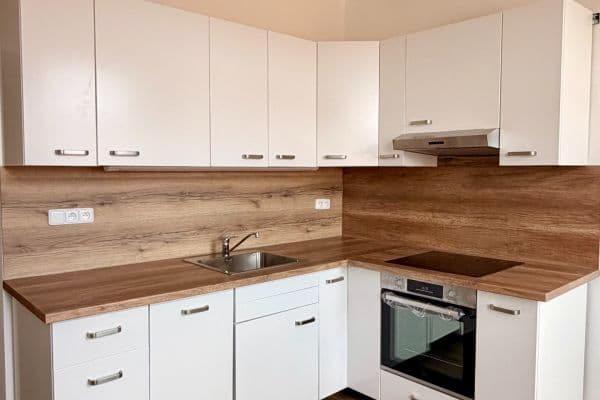 Prenájom bytu 2-izbový 41 m², Víta Nejedlého, Praha Prenájom bytu 2-izbový 41 m², Víta Nejedlého, Praha