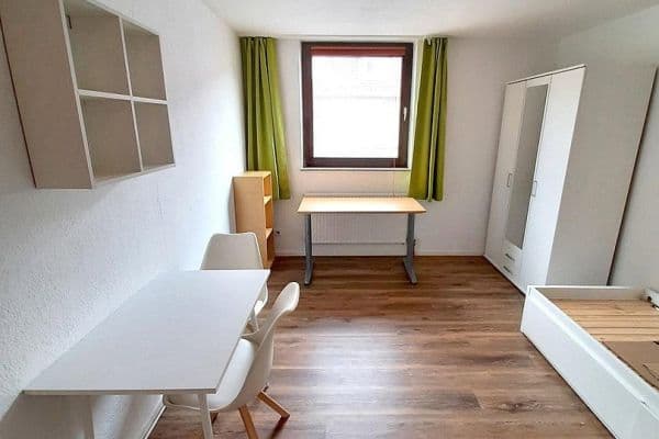 Prenájom bytu 1-izbový 18 m², Erlangen Prenájom bytu 1-izbový 18 m², Erlangen