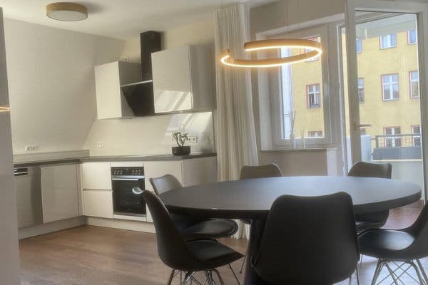 Prenájom bytu 2-izbový 69 m², Havelberger Straße 1, Berlin, Berlín Prenájom bytu 2-izbový 69 m², Havelberger Straße 1, Berlin, Berlín