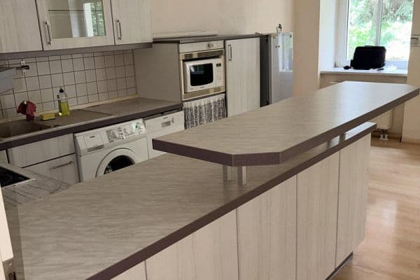 Prenájom bytu 2-izbový 72 m², Altenburg Prenájom bytu 2-izbový 72 m², Altenburg