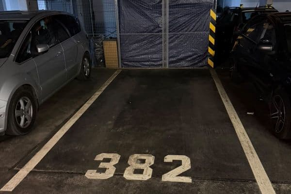 Prenájom garáže 13 m², Wassermannova, Praha Prenájom garáže 13 m², Wassermannova, Praha