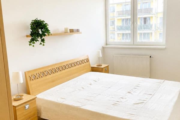 Prenájom bytu 2-izbový 52 m², Dělená, Praha Prenájom bytu 2-izbový 52 m², Dělená, Praha