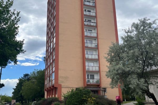Predaj bytu 3-izbový 70 m², Vrchlického, Kladno, Středočeský kraj Predaj bytu 3-izbový 70 m², Vrchlického, Kladno, Středočeský kraj