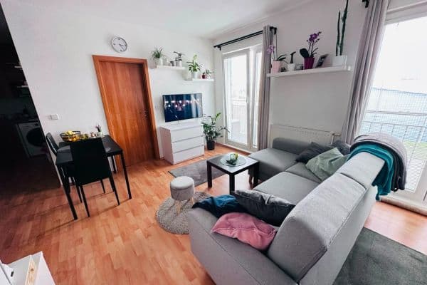 Prenájom bytu 2-izbový 46 m², Vomáčkova, Brno Prenájom bytu 2-izbový 46 m², Vomáčkova, Brno