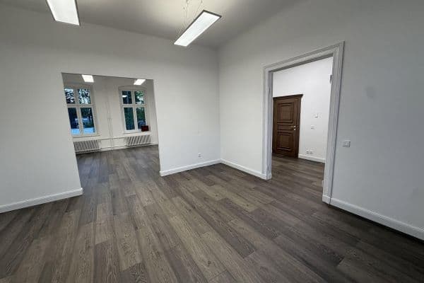 Prenájom kancelárie 160 m², Alt-Rudow 42-44, Berlin, Berlín Prenájom kancelárie 160 m², Alt-Rudow 42-44, Berlin, Berlín