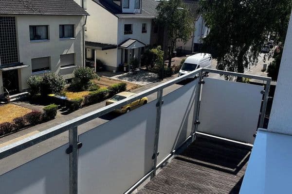Prenájom bytu 2-izbový 57 m², Berzdorferstr.4, Köln Prenájom bytu 2-izbový 57 m², Berzdorferstr.4, Köln