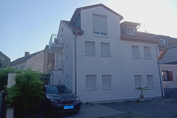 Predaj domu 240 m², pozemok 301 m², Hochheim Predaj domu 240 m², pozemok 301 m², Hochheim