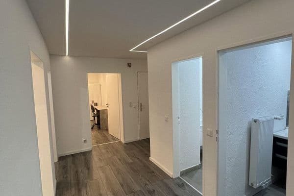 Prenájom bytu 4-izbový 85 m², Mannheim, Bádensko-Wurttembersko Prenájom bytu 4-izbový 85 m², Mannheim, Bádensko-Wurttembersko