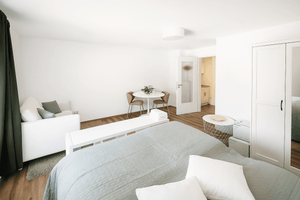 Prenájom bytu 1-izbový 24 m², Frankfurt am Main, Hesensko Prenájom bytu 1-izbový 24 m², Frankfurt am Main, Hesensko