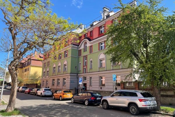 Prenájom bytu 2-izbový 84 m², Polívkova, Olomouc Prenájom bytu 2-izbový 84 m², Polívkova, Olomouc