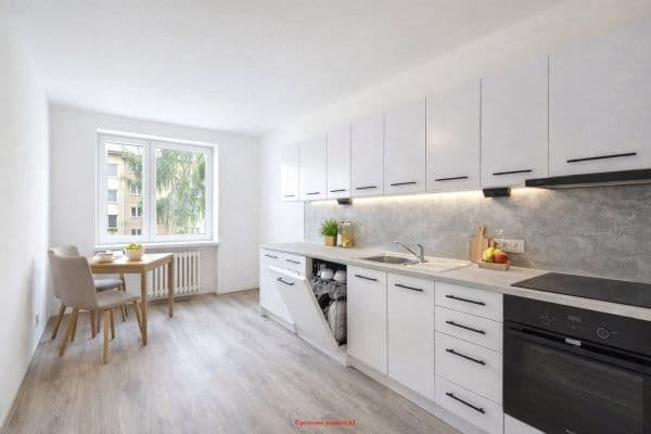 Prenájom bytu 3-izbový 70 m², Hlavní třída, Havířov-Město Prenájom bytu 3-izbový 70 m², Hlavní třída, Havířov-Město
