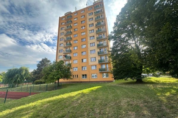 Prenájom bytu 2-izbový 50 m², Páleníčkova, SO POÚ Kroměříž Prenájom bytu 2-izbový 50 m², Páleníčkova, SO POÚ Kroměříž