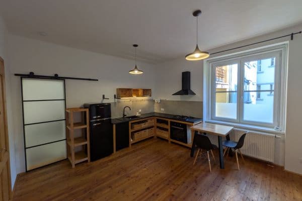 Prenájom bytu 2-izbový 66 m², Edvarda Beneše, Plzeň, Plzeňský kraj Prenájom bytu 2-izbový 66 m², Edvarda Beneše, Plzeň, Plzeňský kraj