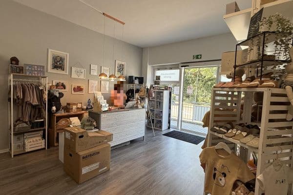Prenájom kancelárie 110 m², Esslingerstr. 51, Altbach Prenájom kancelárie 110 m², Esslingerstr. 51, Altbach
