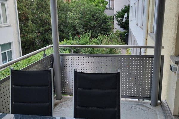 Prenájom bytu 2-izbový 63 m², Rosenbergstr. 151, Stuttgart, Bádensko-Wurttembersko Prenájom bytu 2-izbový 63 m², Rosenbergstr. 151, Stuttgart, Bádensko-Wurttembersko