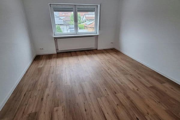 Prenájom bytu 2-izbový 61 m², Jägerndorfer Straße 14, Ketsch Prenájom bytu 2-izbový 61 m², Jägerndorfer Straße 14, Ketsch
