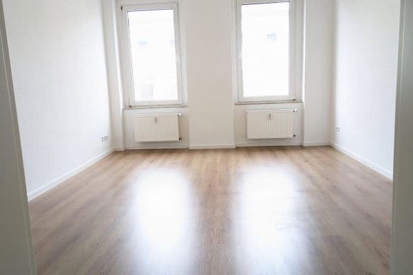 Prenájom bytu 3-izbový 81 m², Thomasiusstr. 12, Halle Prenájom bytu 3-izbový 81 m², Thomasiusstr. 12, Halle