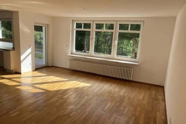 Prenájom bytu 3-izbový 102 m², Mörlenbach Prenájom bytu 3-izbový 102 m², Mörlenbach