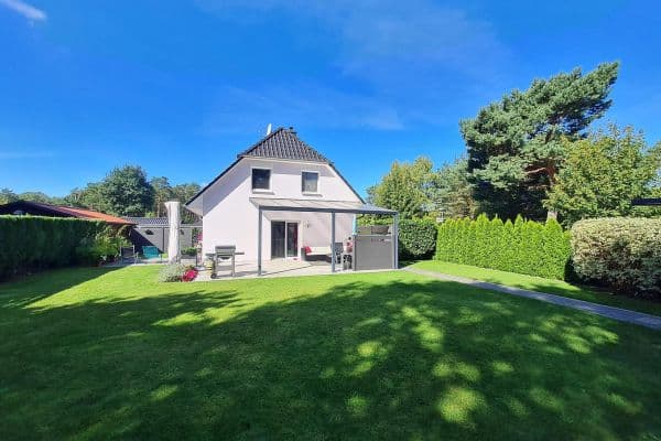 Predaj domu 110 m², pozemok 547 m², Rehfelde Predaj domu 110 m², pozemok 547 m², Rehfelde
