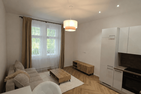 Prenájom bytu 2-izbový 36 m², Na Kozačce, Praha Prenájom bytu 2-izbový 36 m², Na Kozačce, Praha