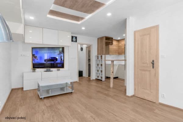 Prenájom bytu 4-izbový 78 m², Ohradní, Praha Prenájom bytu 4-izbový 78 m², Ohradní, Praha