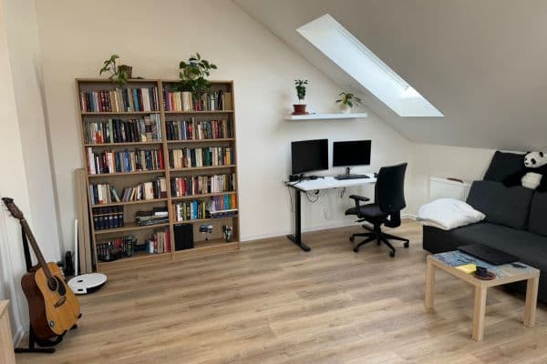 Prenájom bytu 1-izbový 69 m², Grafická, Praha Prenájom bytu 1-izbový 69 m², Grafická, Praha