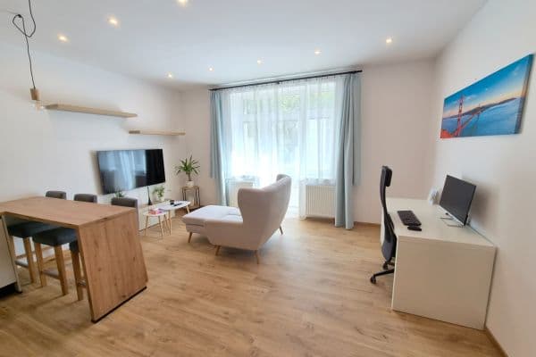 Prenájom bytu 2-izbový 49 m², Na Hanspaulce, Praha Prenájom bytu 2-izbový 49 m², Na Hanspaulce, Praha