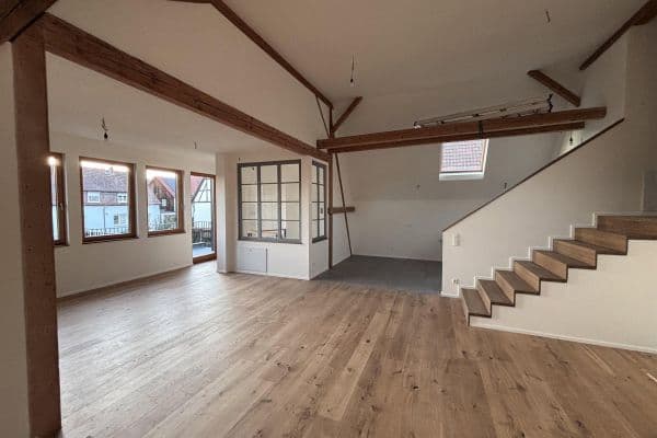 Prenájom bytu 4-izbový 147 m², Niefern-Öschelbronn, Bádensko-Wurttembersko Prenájom bytu 4-izbový 147 m², Niefern-Öschelbronn, Bádensko-Wurttembersko