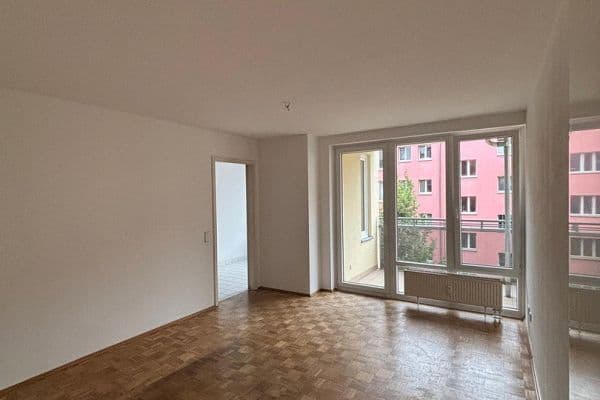 Predaj bytu 3-izbový 78 m², Pintschstraße 2, Berlin, Berlín Predaj bytu 3-izbový 78 m², Pintschstraße 2, Berlin, Berlín