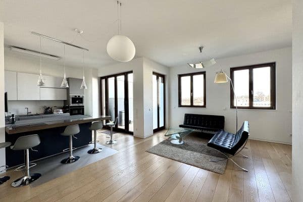 Predaj bytu 4-izbový 144 m², Frankfurt am Main, Hesensko Predaj bytu 4-izbový 144 m², Frankfurt am Main, Hesensko