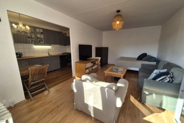 Predaj bytu 3-izbový 89 m², Hrabákova, Praha Predaj bytu 3-izbový 89 m², Hrabákova, Praha