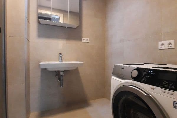 Prenájom bytu 3-izbový 64 m², Jílkova, Brno Prenájom bytu 3-izbový 64 m², Jílkova, Brno