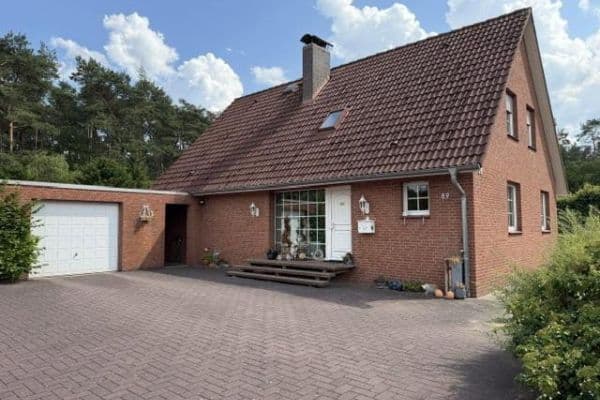 Predaj domu 125 m², pozemok 1.700 m², Walsrode/OT Honerdingen Predaj domu 125 m², pozemok 1.700 m², Walsrode/OT Honerdingen