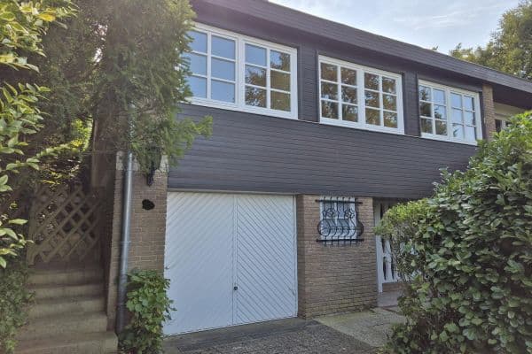 Predaj domu 225 m², pozemok 1.150 m², Hohle Str. 22, Bad Nenndorf Predaj domu 225 m², pozemok 1.150 m², Hohle Str. 22, Bad Nenndorf