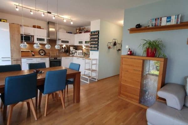Predaj bytu 4-izbový 99 m², Nürnberg Predaj bytu 4-izbový 99 m², Nürnberg