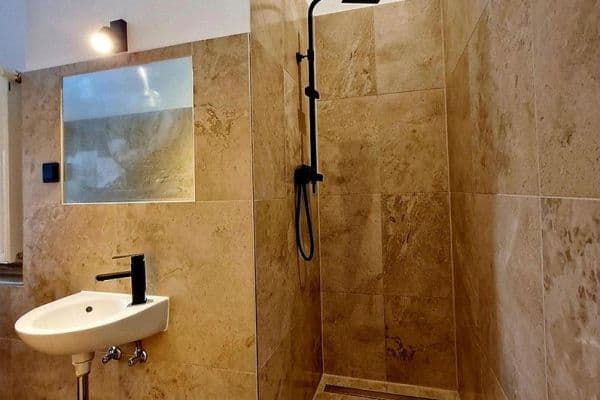 Predaj bytu 4-izbový 85 m², Wilhelmstadt Berlin Spandau, Berlín Predaj bytu 4-izbový 85 m², Wilhelmstadt Berlin Spandau, Berlín
