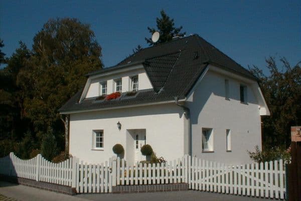 Prenájom domu 145 m², pozemok 500 m², Blankenfelde-Mahlow Prenájom domu 145 m², pozemok 500 m², Blankenfelde-Mahlow