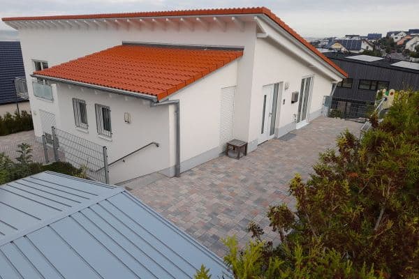 Prenájom bytu 4-izbový 131 m², Nieder-Olm Prenájom bytu 4-izbový 131 m², Nieder-Olm