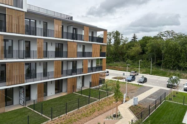Prenájom bytu 2-izbový 52 m², U Engerthu, Kladno, Středočeský kraj Prenájom bytu 2-izbový 52 m², U Engerthu, Kladno, Středočeský kraj