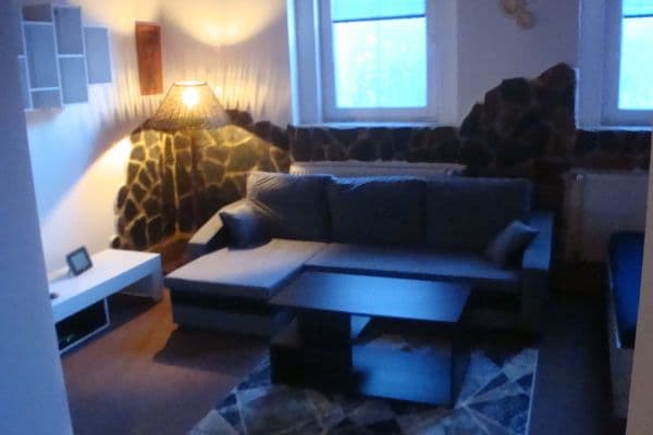 Prenájom bytu 1-izbový 40 m², Revoluční, Loket Prenájom bytu 1-izbový 40 m², Revoluční, Loket