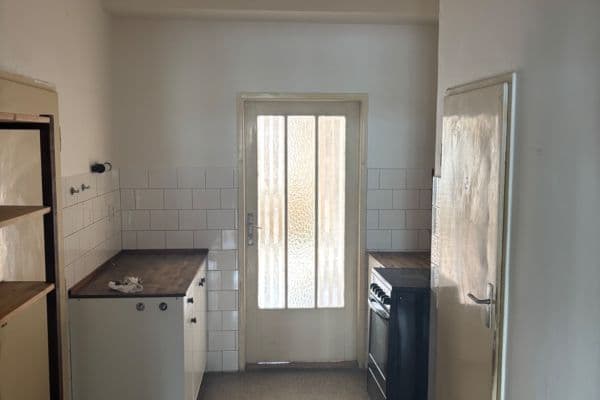 Prenájom bytu 2-izbový 70 m², Lomnického, Praha Prenájom bytu 2-izbový 70 m², Lomnického, Praha