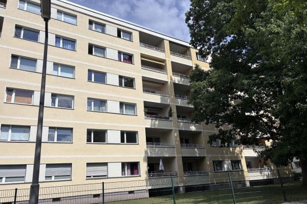 Predaj bytu 3-izbový 84 m², Berlin, Berlín Predaj bytu 3-izbový 84 m², Berlin, Berlín