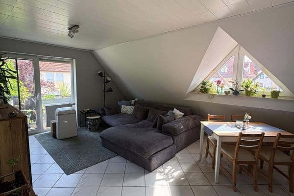 Prenájom bytu 3-izbový 60 m², Lampertheim Prenájom bytu 3-izbový 60 m², Lampertheim