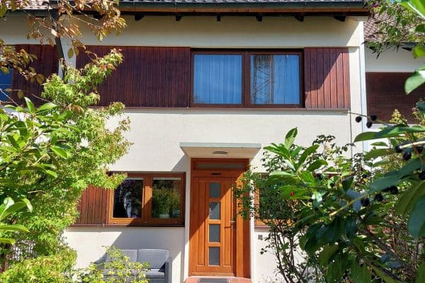 Predaj domu 135 m², pozemok 325 m², Höhenkirchen-Siegertsbrunn, Bavorsko Predaj domu 135 m², pozemok 325 m², Höhenkirchen-Siegertsbrunn, Bavorsko