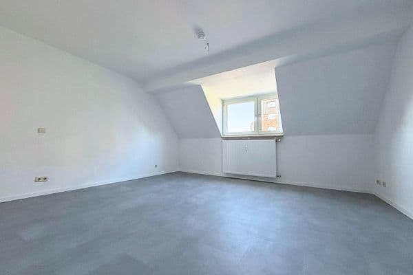 Prenájom bytu 3-izbový 83 m², Von-der-Mark-Str. 37, Duisburg Prenájom bytu 3-izbový 83 m², Von-der-Mark-Str. 37, Duisburg