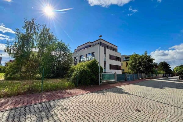 Predaj bytu 2-izbový 43 m², U Výstavby, Praha Predaj bytu 2-izbový 43 m², U Výstavby, Praha