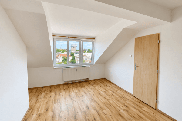 Prenájom bytu 1-izbový 48 m², Krakovská, Olomouc Prenájom bytu 1-izbový 48 m², Krakovská, Olomouc