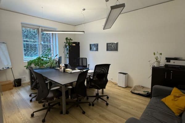 Prenájom nebytového priestoru 80 m², Rašínovo nábřeží, Praha Prenájom nebytového priestoru 80 m², Rašínovo nábřeží, Praha